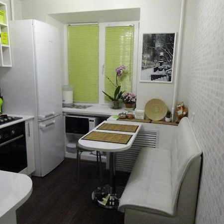 Appartement 1 Комн Кв, Рядом С Магазином Атб à Tcherkassy Extérieur photo
